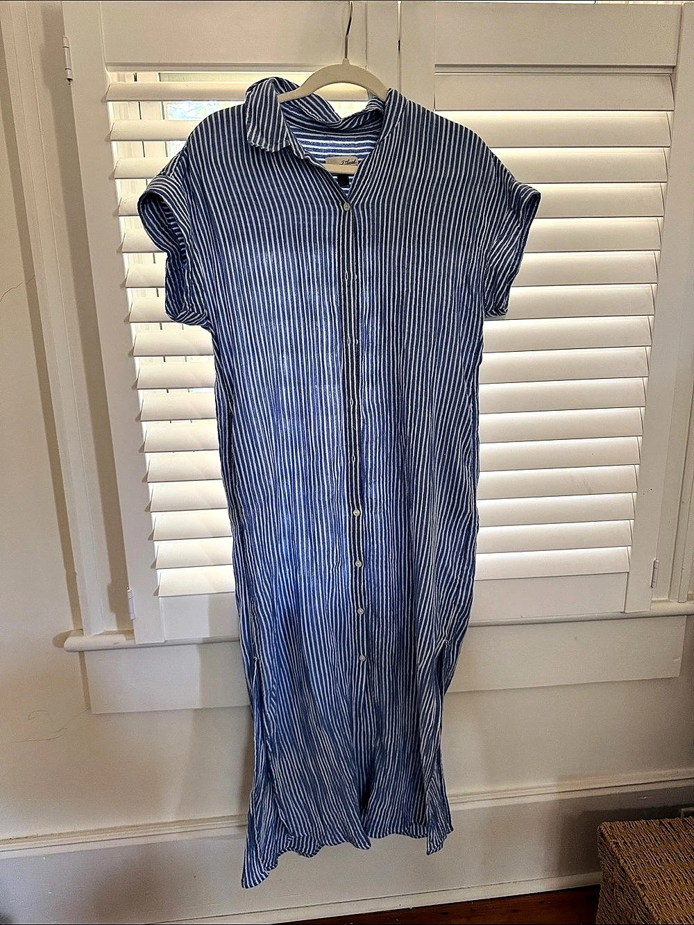 Universal Thread Blue White Striped Short Sleeve Button-Front Shirt Dress